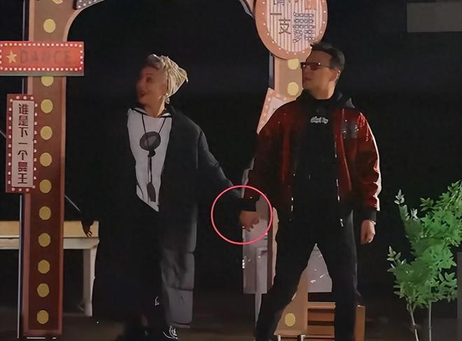 静姐回应与汪峰的恋爱风波，强调只是好友而非恋人，汪峰与森林北感情稳定。静姐敢言，