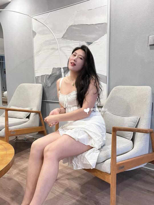 哪来的反差感