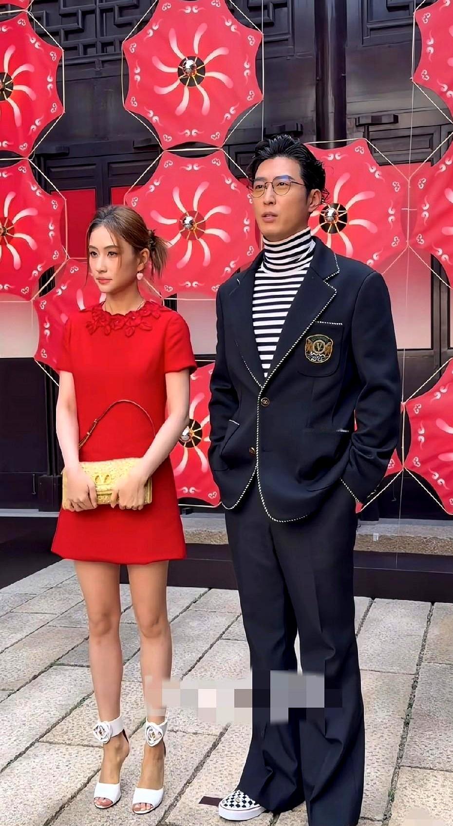 顶级豪门的婚姻，真相往往藏在“失控”的三秒钟里。
视频流出来的时候，所有人都按了