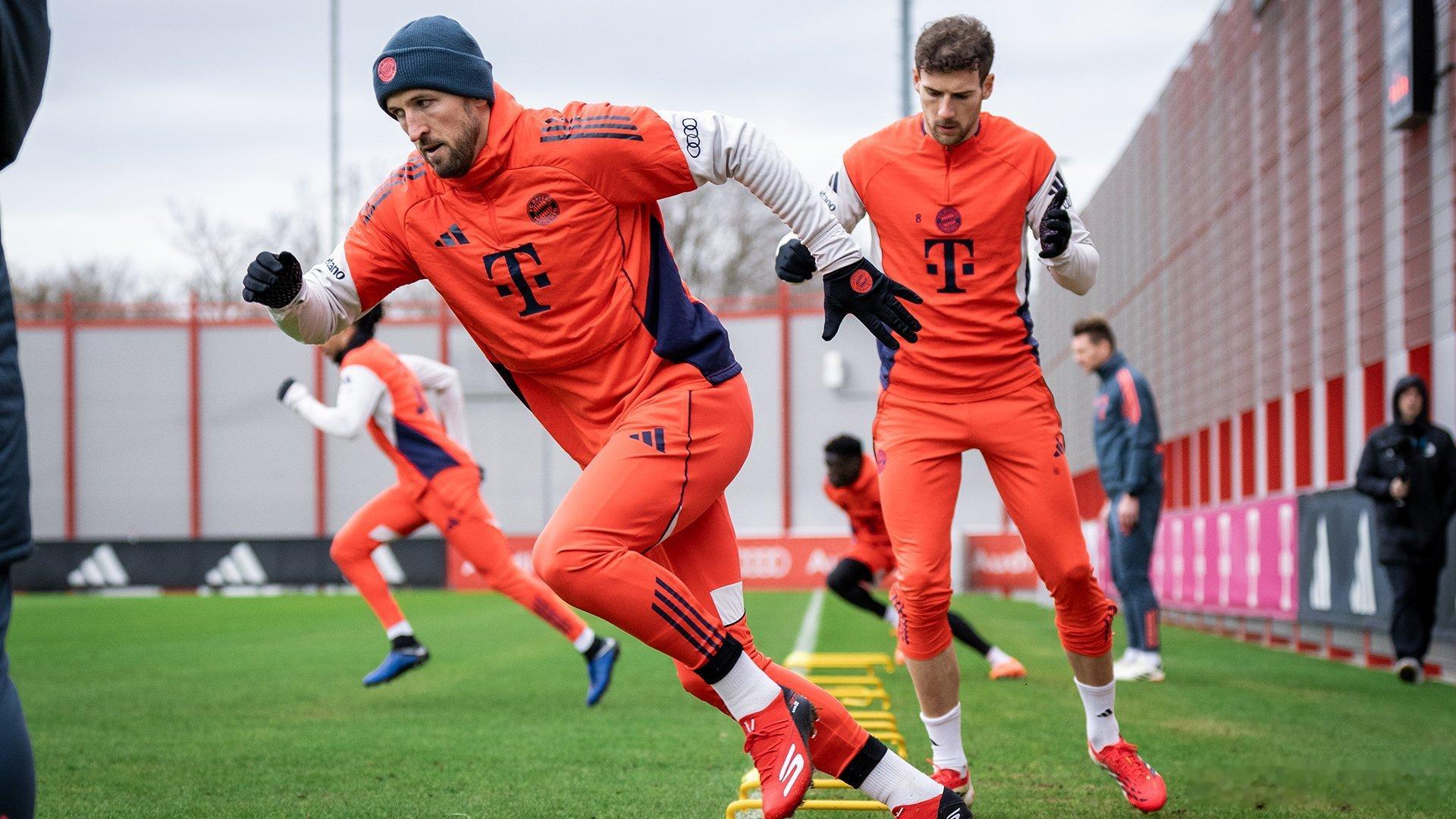 🚨拜仁慕尼黑俱樂部確認：哈利·凱恩在感冒痊癒後，今天完成了部分球隊訓練🏴󠁧