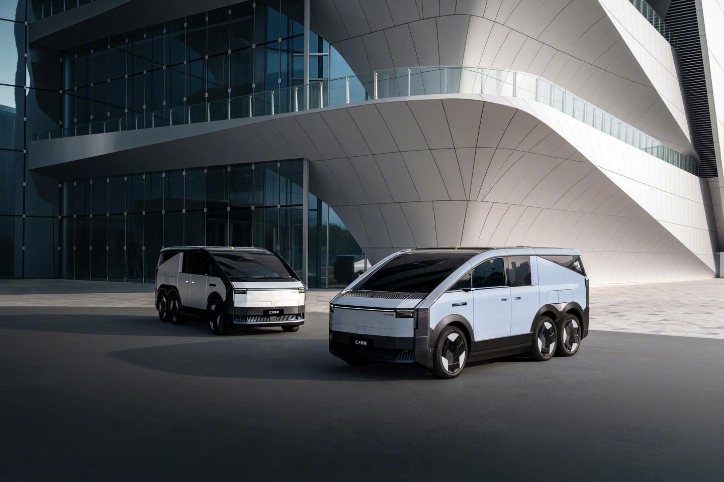 从飞行器量产线贯通到陆行体量产试制车下线，汇天已完成陆地航母飞行器和陆行体各自关