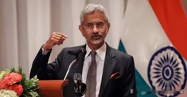 印度终于醒悟过来了！印度外长苏杰生终于表示：如果中俄倒下，下一个轮到的就是印度。