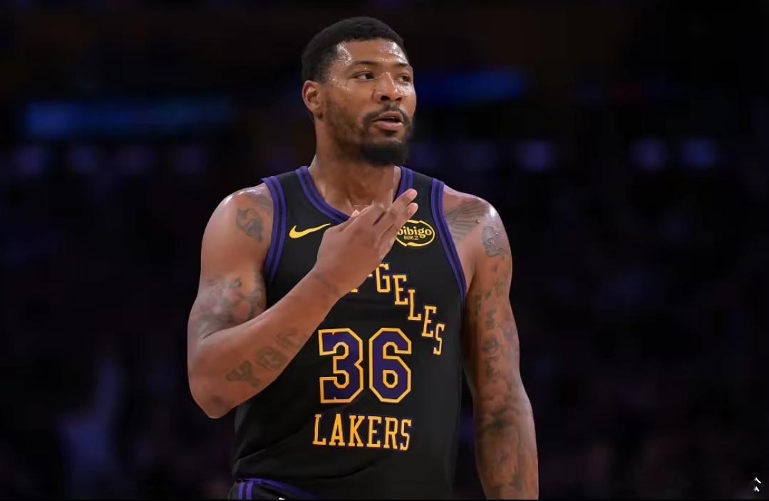 湖人vs火箭比肩乔丹！斯玛特砍21分10助攻5抢断2盖帽，乔丹后首人NBA季后赛