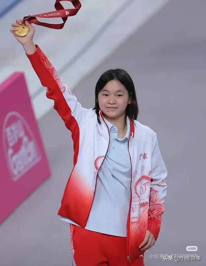 总有人说全红婵性格太淡定、像没情绪，其实真的误会了这个18岁姑娘。她不是冷漠，是