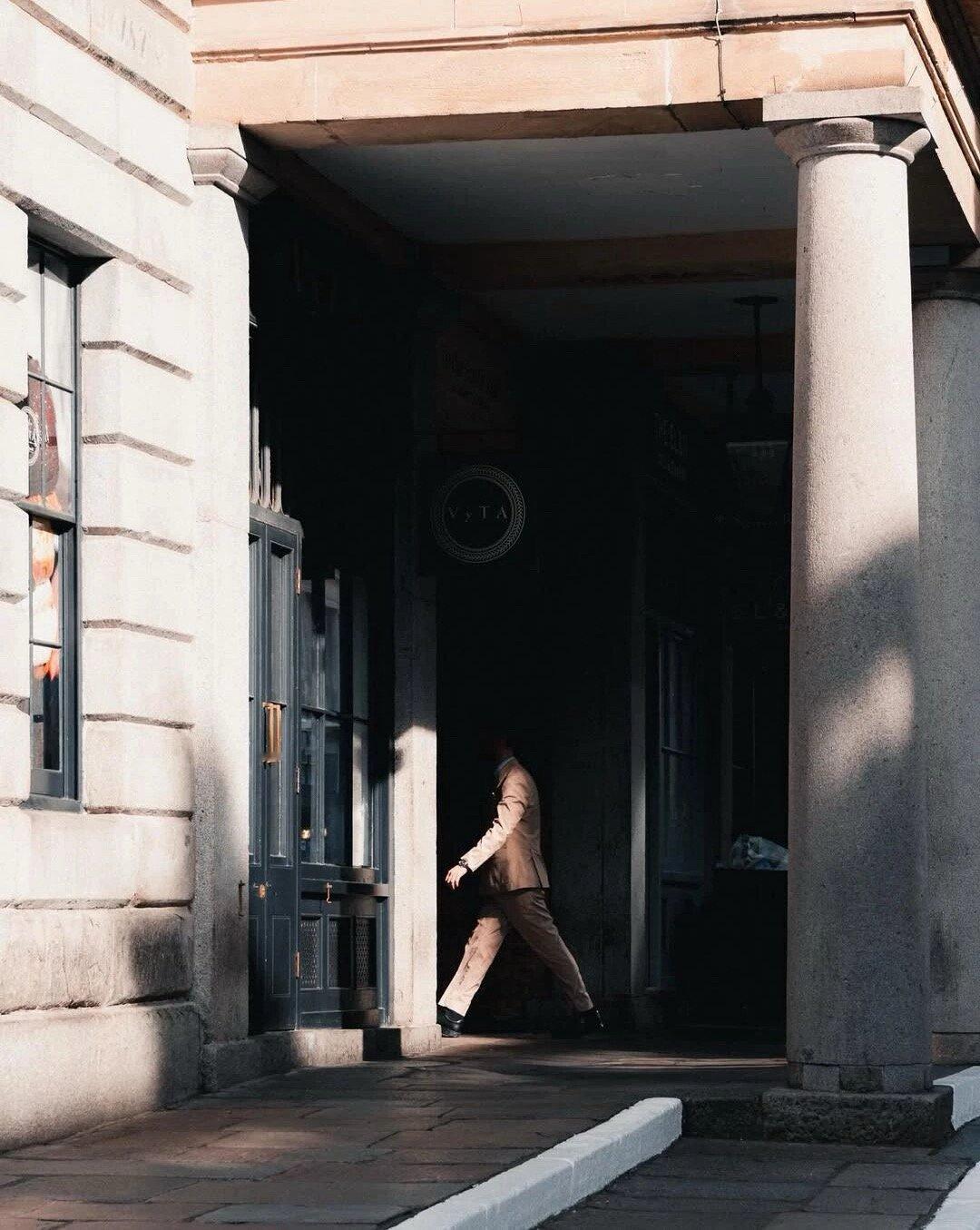 世界上不存在统一的人生时刻表，我们需要做的是找到自己的“时区。自己喜欢的东西，就