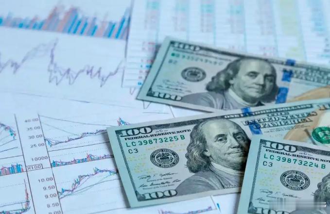 【今年交易量激增，传美银投行奖金大增】路透引述两位消息人士报道，由于今年交易量激