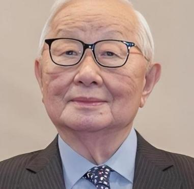 台积电创始人张忠谋，受访时再次语出惊人：“我真的认为，我的国家，美国，仍然是世界