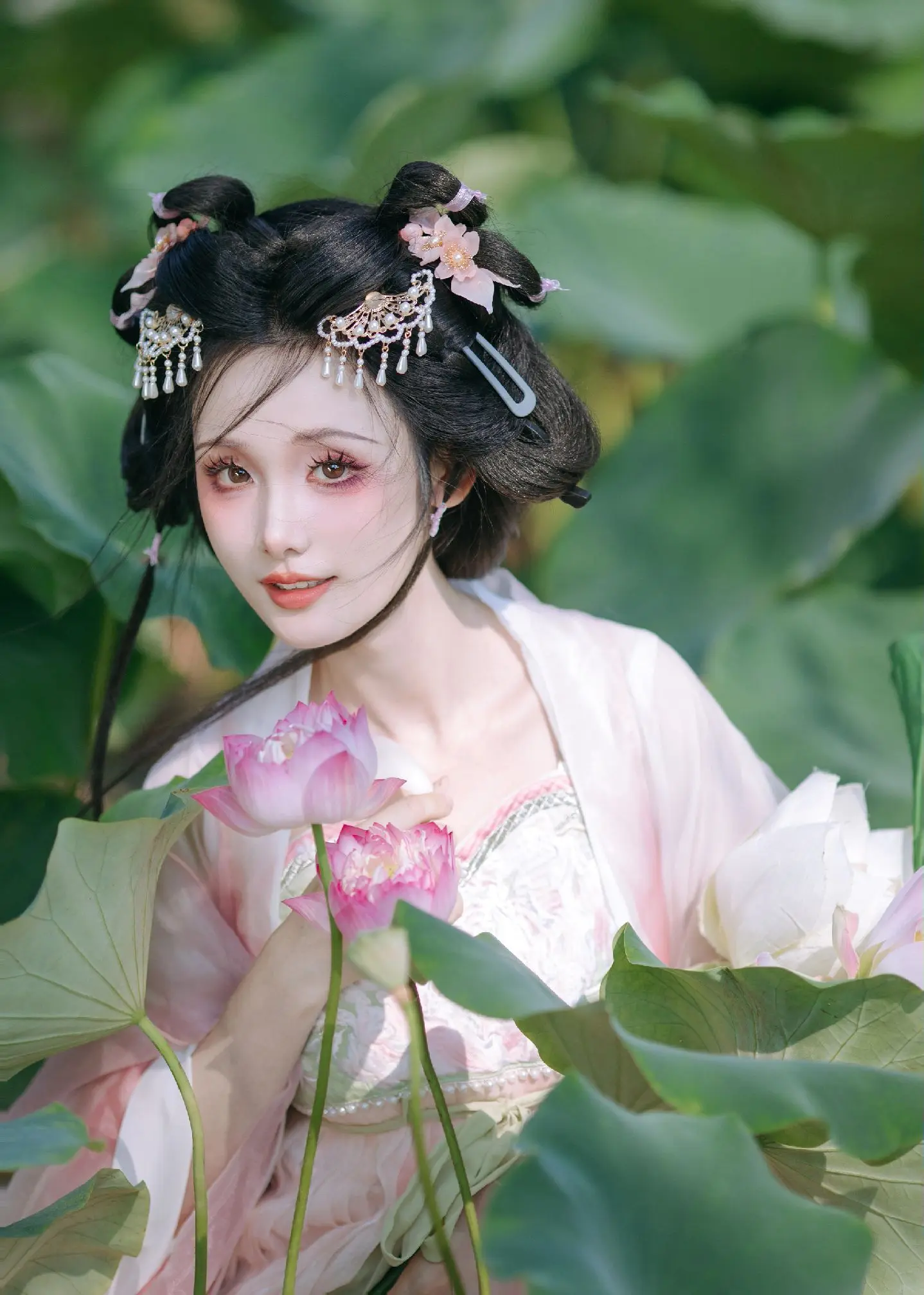 误入藕花深处～