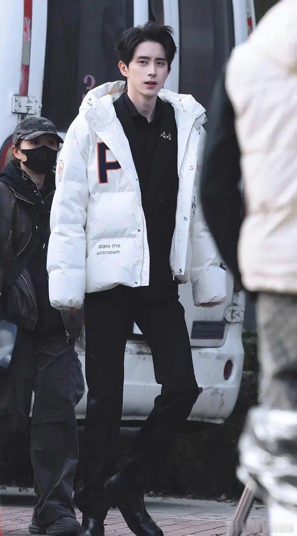 敖瑞鹏岑森正脸🈶 全生图，如何评价？ 