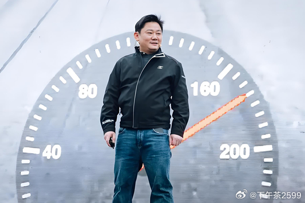 张雪机车夺冠估值超10亿张雪机车夺冠，再度证明了梦想从不是遥不可及。历史的河流，