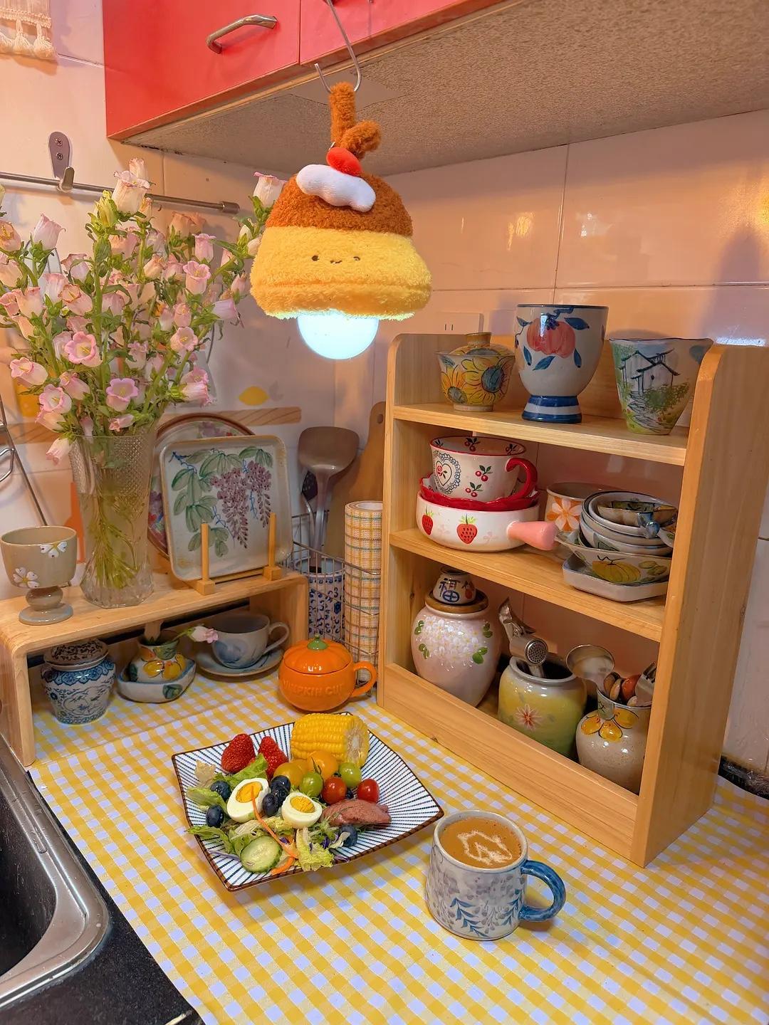 走过半生才读懂的处世真相：

1. 在身边人的眼里，往往容不下格外优秀的人
2.