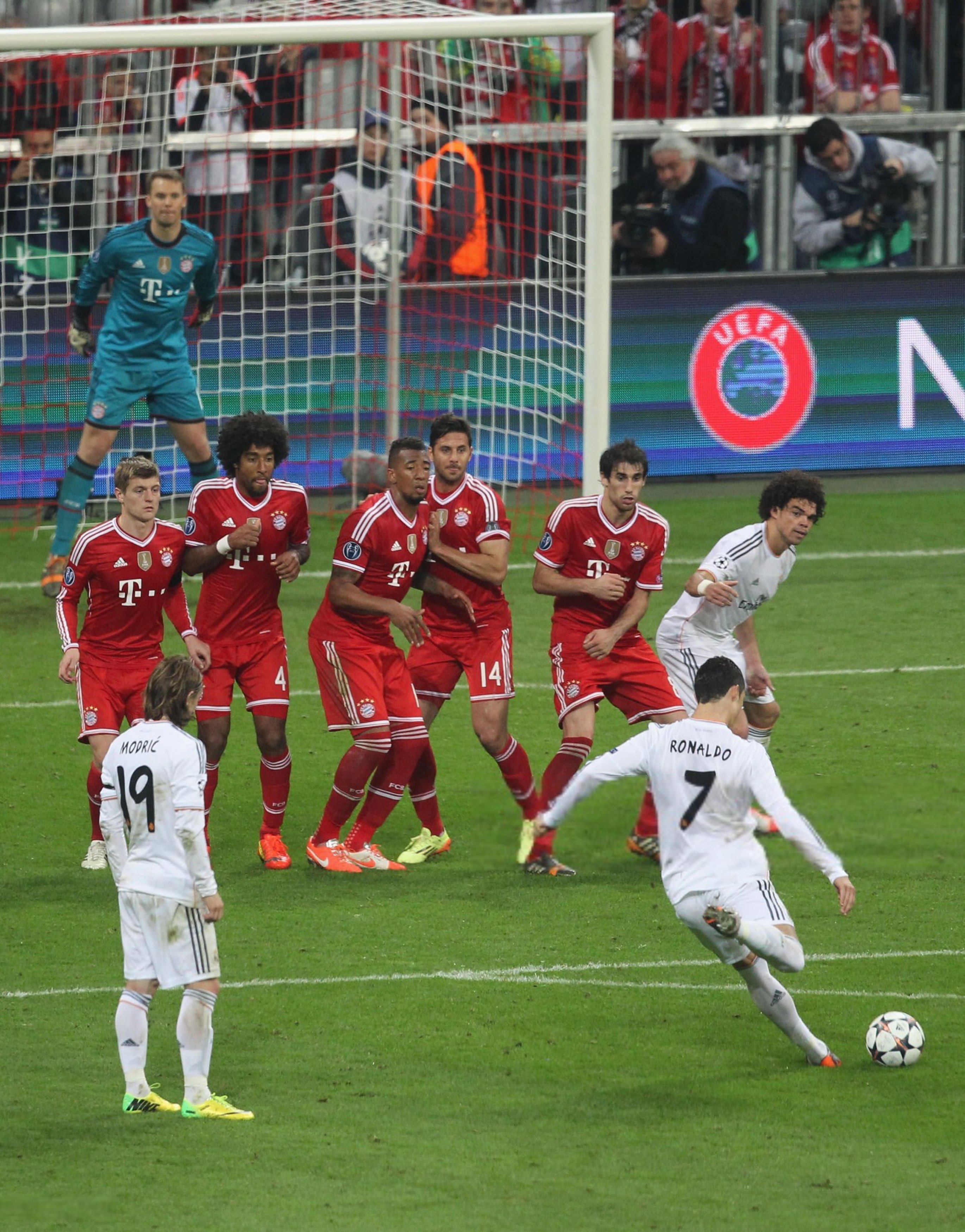 C罗欧冠欧冠之王c罗和c罗一起siu到最后 🚨欧冠vs五大联赛（🏴󠁧󠁢?