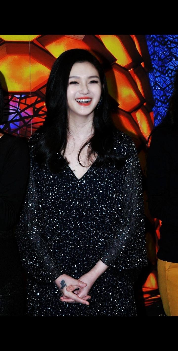 至今从心底里没有接受你离开的原因之一 就是恶人还没有伏法