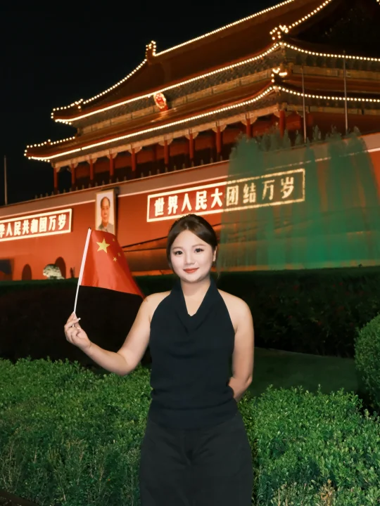 总要来看一次天安门的夜景吧！