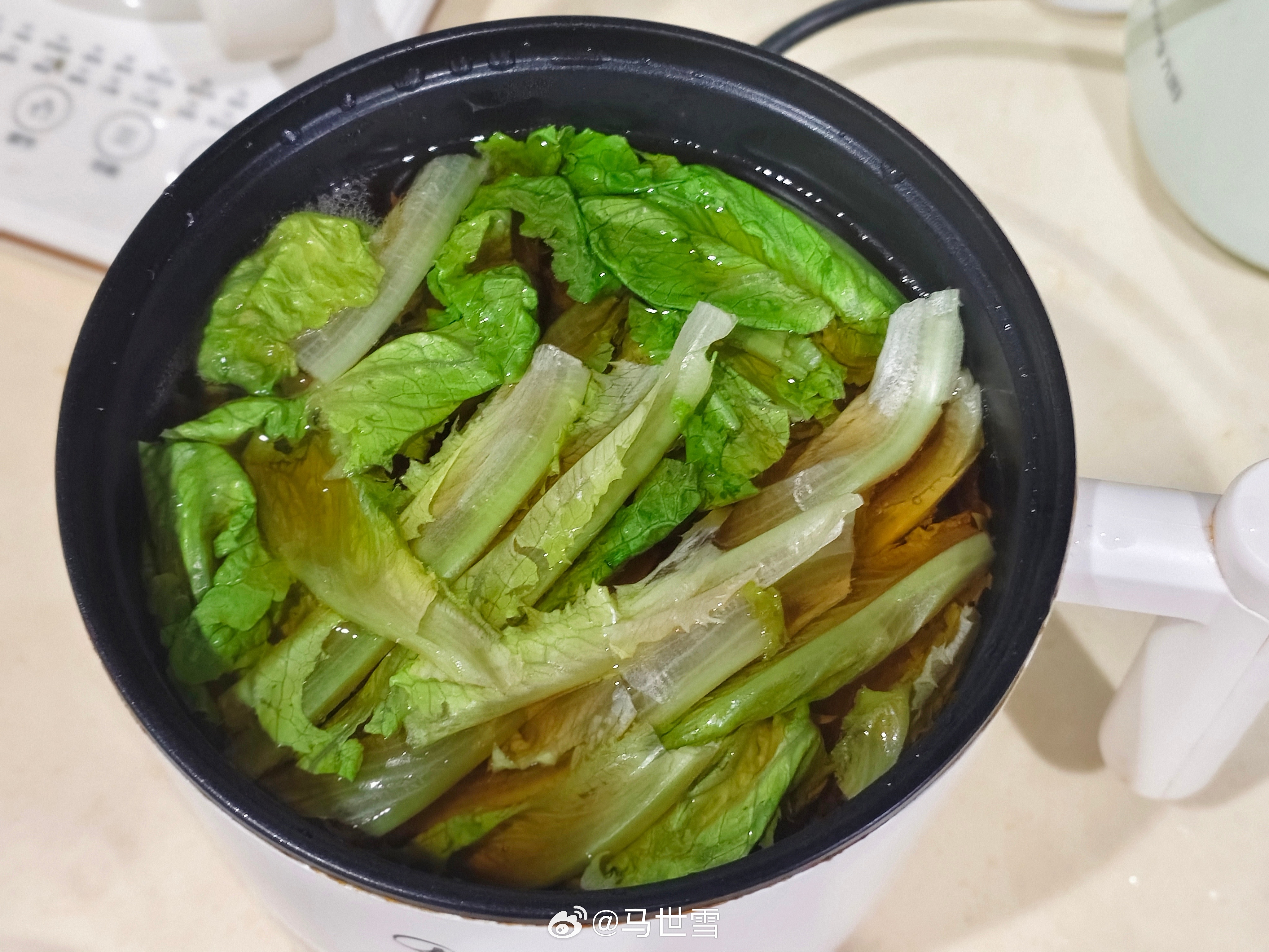 涮青菜是自律嘛——不是，是还胡吃海喝胖了的债