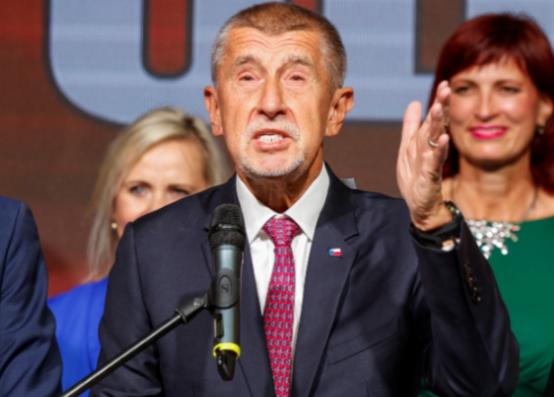 捷克大选一出结果，全欧洲都傻了眼，之前还哐哐给乌克兰送炮弹的“援乌老大哥”一夜之