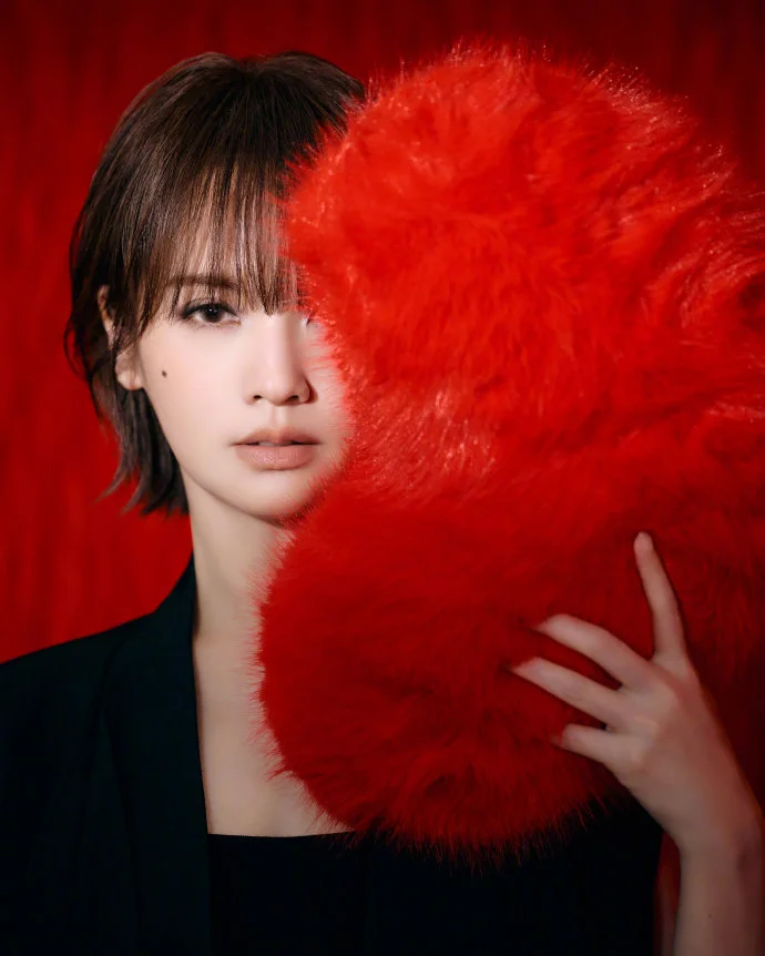 杨丞琳 《讨厌》舞台造型｜天赐的声音7