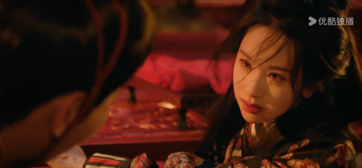 陈都灵脸长这样画技咋那样翘楚 短剧感 谁能预料长相惊艳的陈都灵，直播画画频频翻车