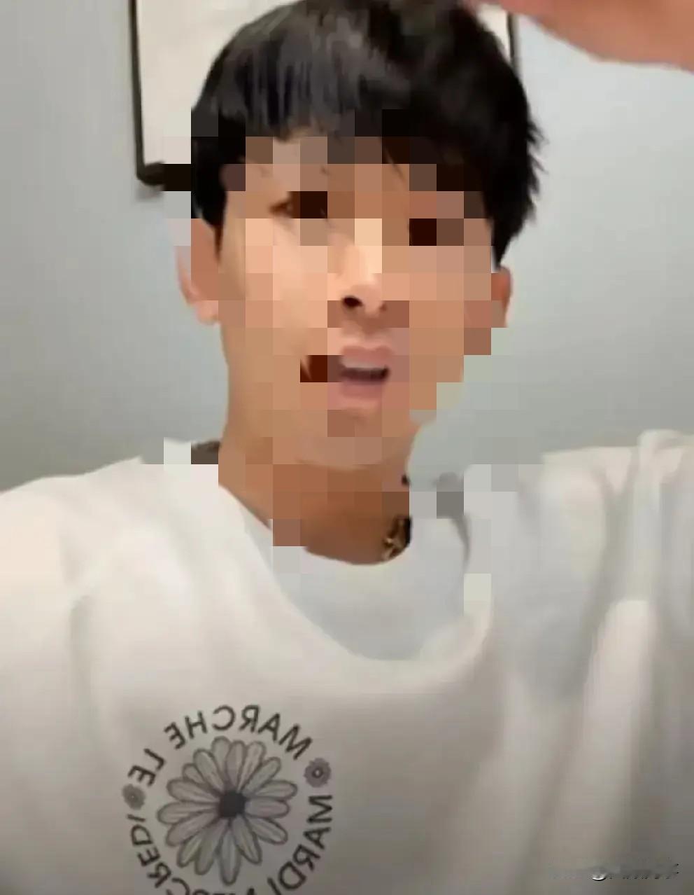 T佑表态“小弟”不需等额回礼！

          另外T佑还跟身边“小弟”表