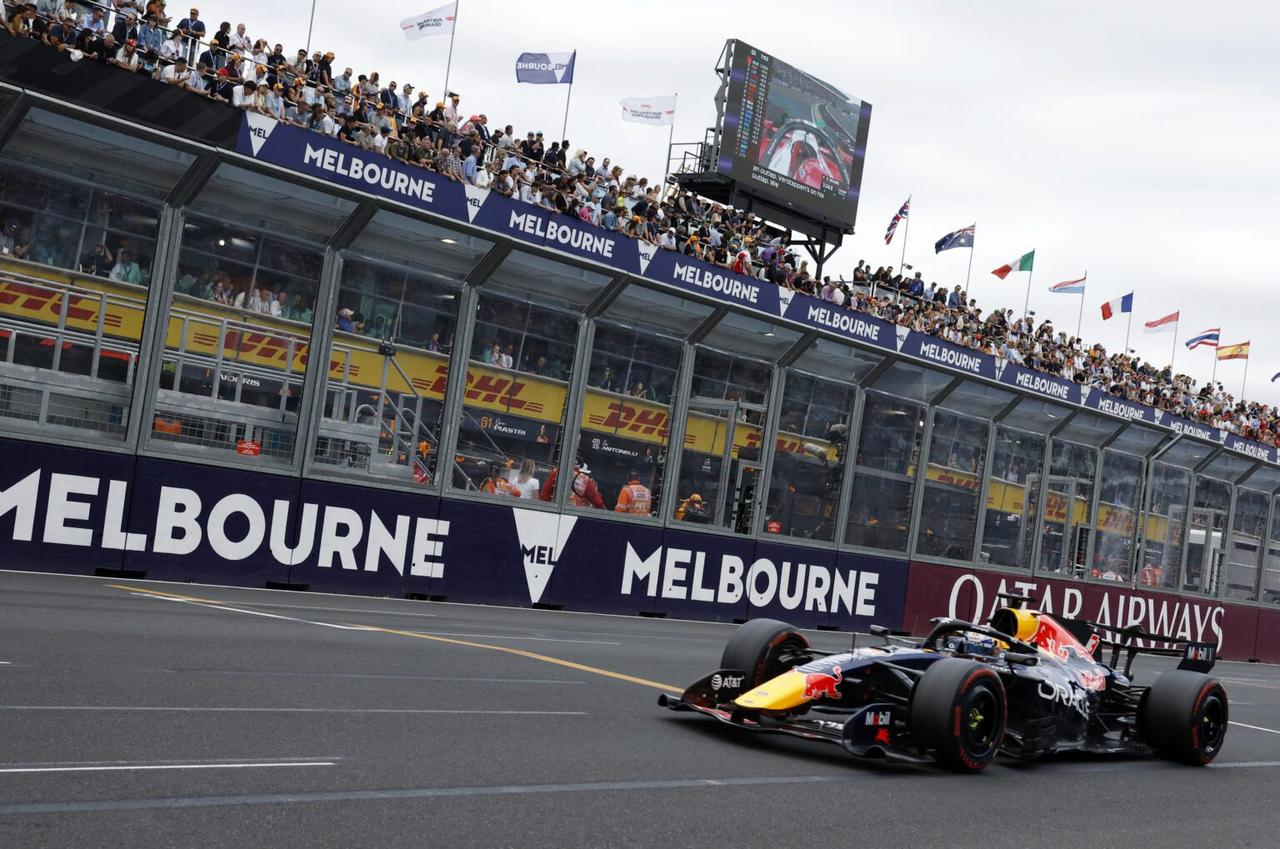 刹车诡异锁死！维斯塔潘自曝“一辈子没遇到过”，赛后检查结果万幸
维斯塔潘在澳洲大