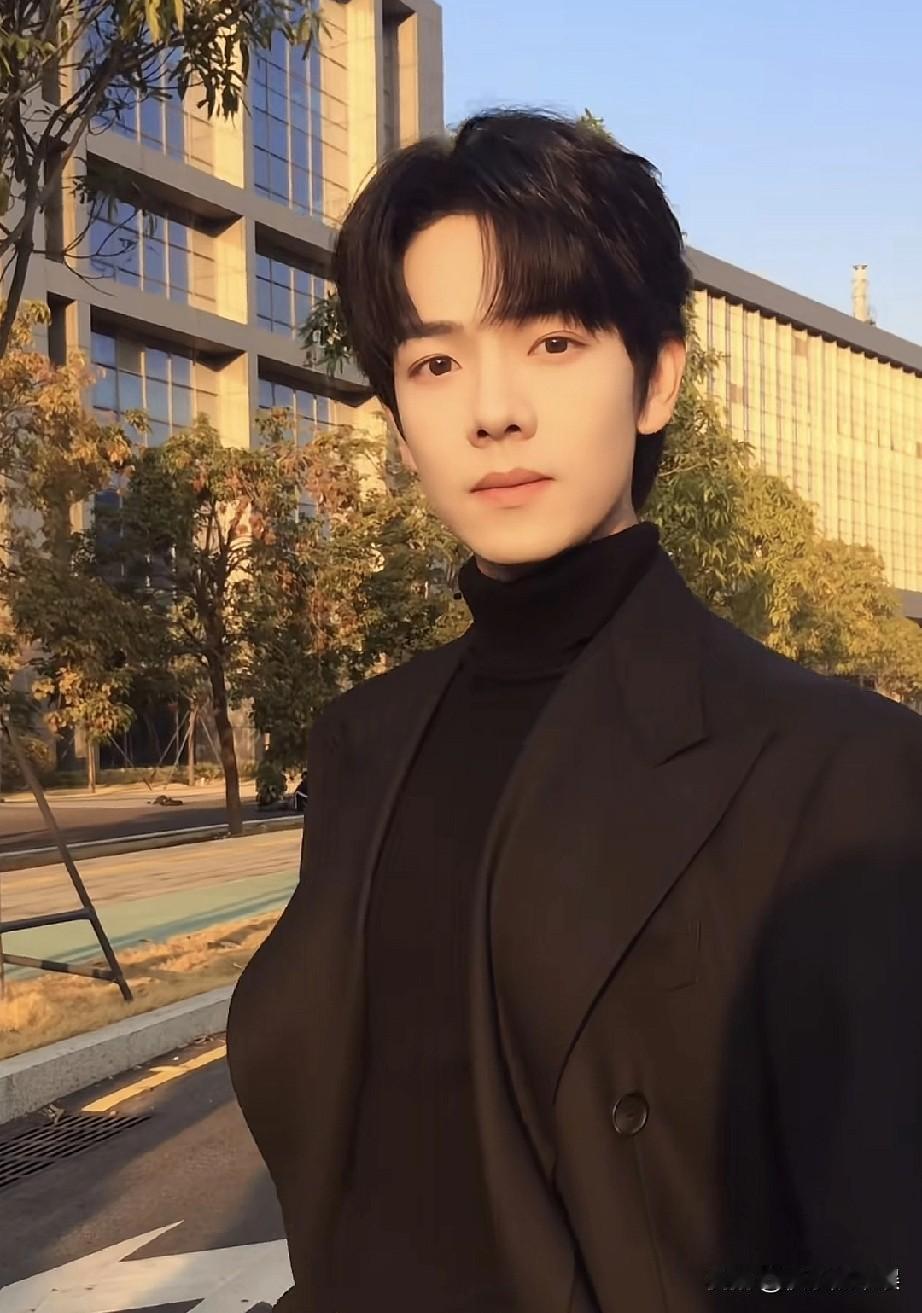 讲真，增辉的五官怎么看都长的太好了
骨相超级好啊