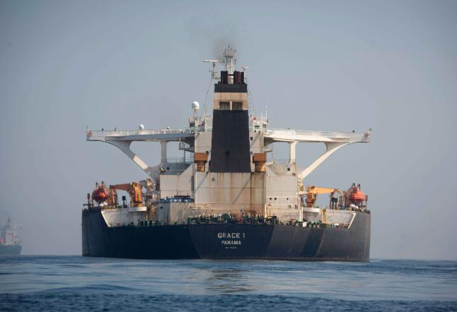 俄罗斯还是那么强硬！根本不在乎英国的警告！就在英国首相斯塔默，授权军方可以直接扣