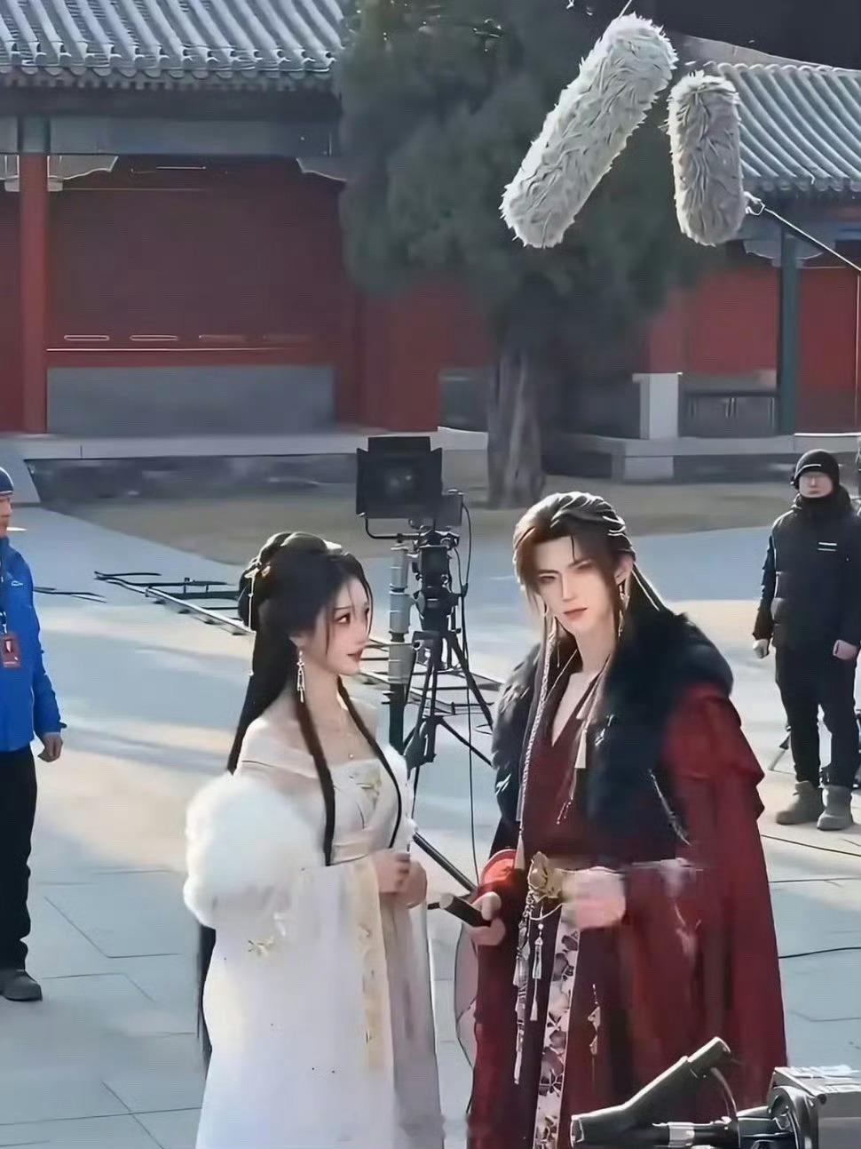 不是我说 没人觉得这样子很诡异吗 AI短剧它居然还有AI生成的花絮