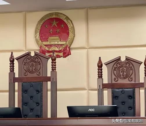 “太解气了！”上海一小伙与离异带娃女相识一个月后闪婚。婚后女方以孩子要落户上海上