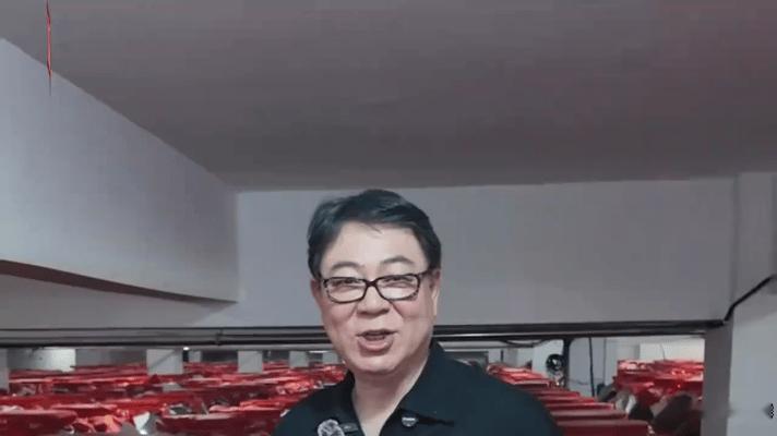 2025年8月11日，演员高亚麟（本名高亚林）又一次陷入风波。他和持有10%股份