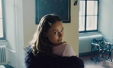 Frida gustavsson弗里达古斯塔夫松分享参演新片《2 hot 2 d