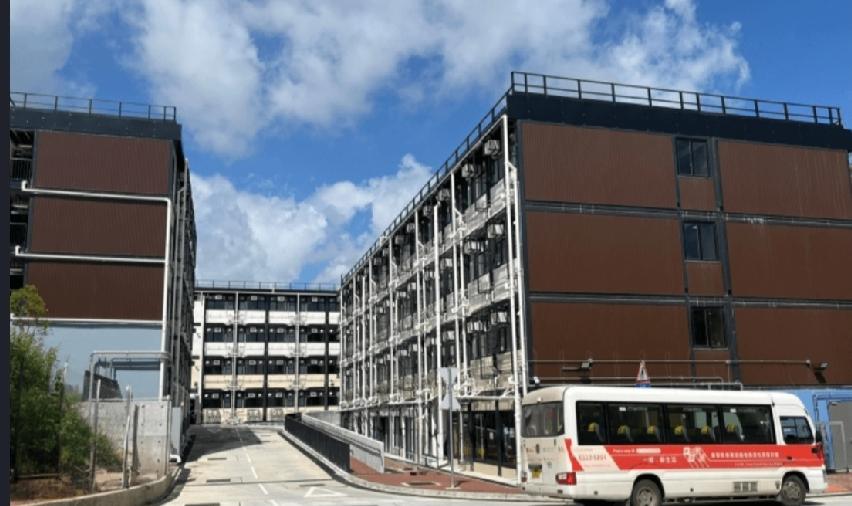 珍惜生命，周一（4日）下午约 2 时 10 分，香港一名 37 岁姓郭男住客被女