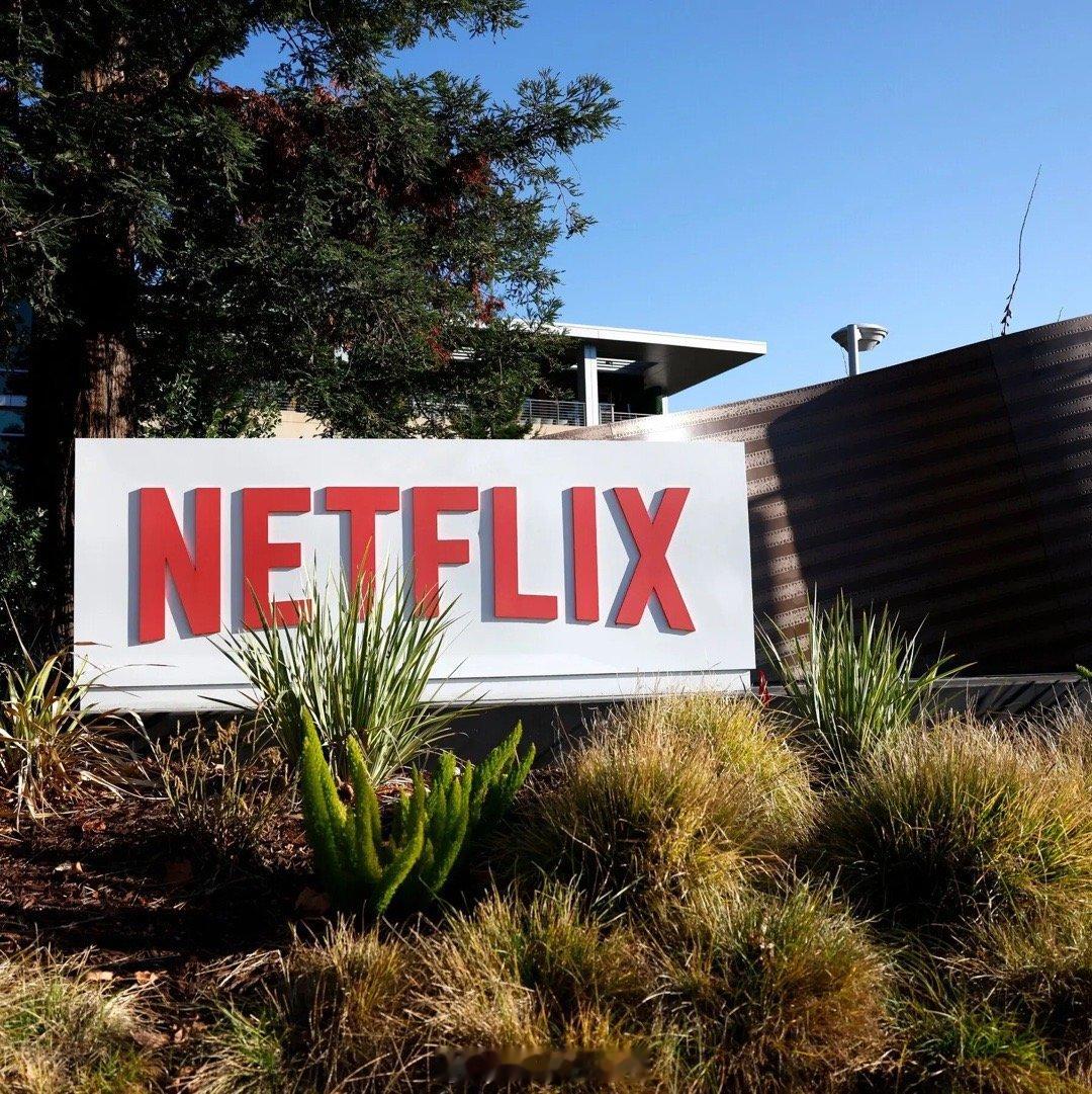 Netflix 周五宣布计划收购华纳兄弟探索（Warner Bros. Disc