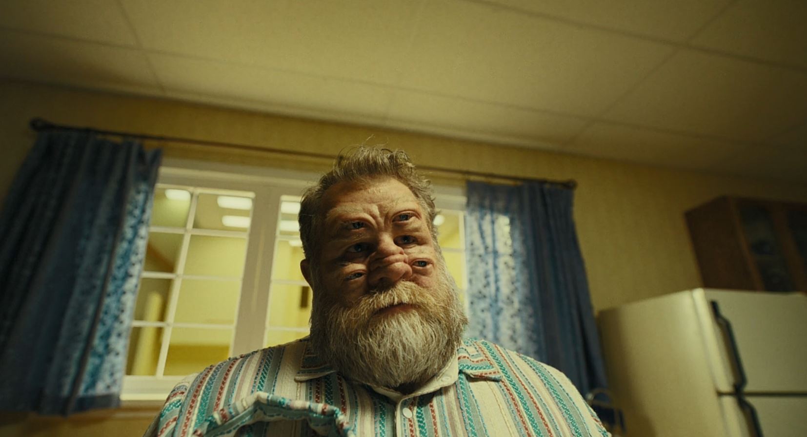 《后室（2026）》，眼晕