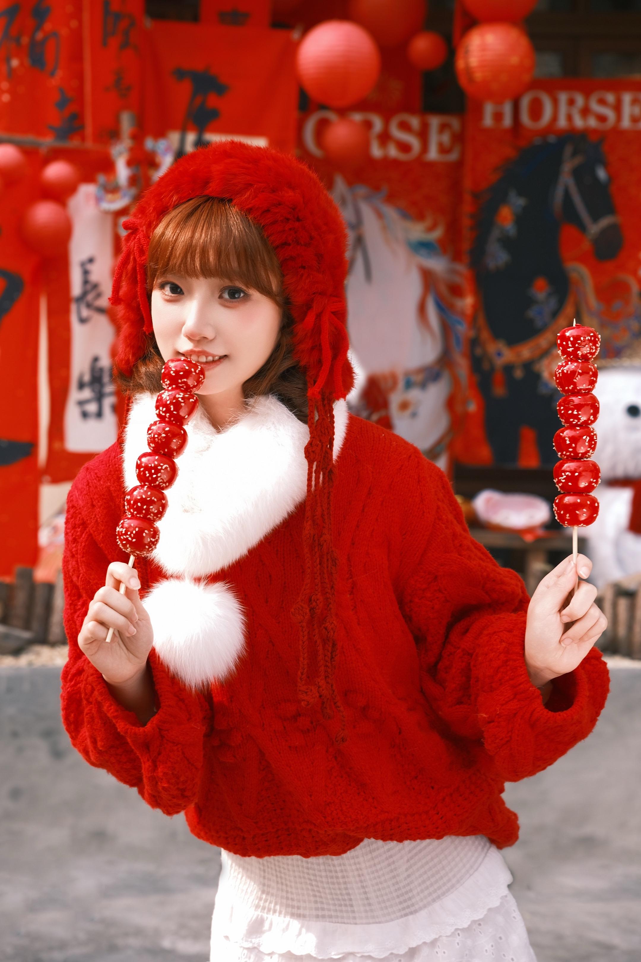 过年了(๑ᵔ⌔ᵔ๑)ﾉ🧨过年了。快来学这些新年拍照姿势，叫上闺蜜出片了！