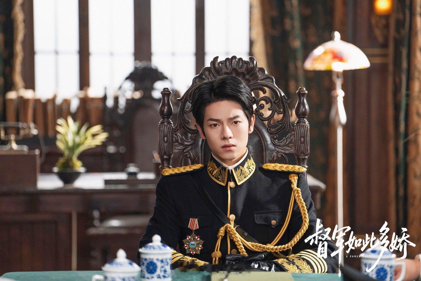 苦果亦是果前夫也是夫 曾辉韩雨彤的吻戏，每一场都写满了故事感！中秋初吻的青涩，花