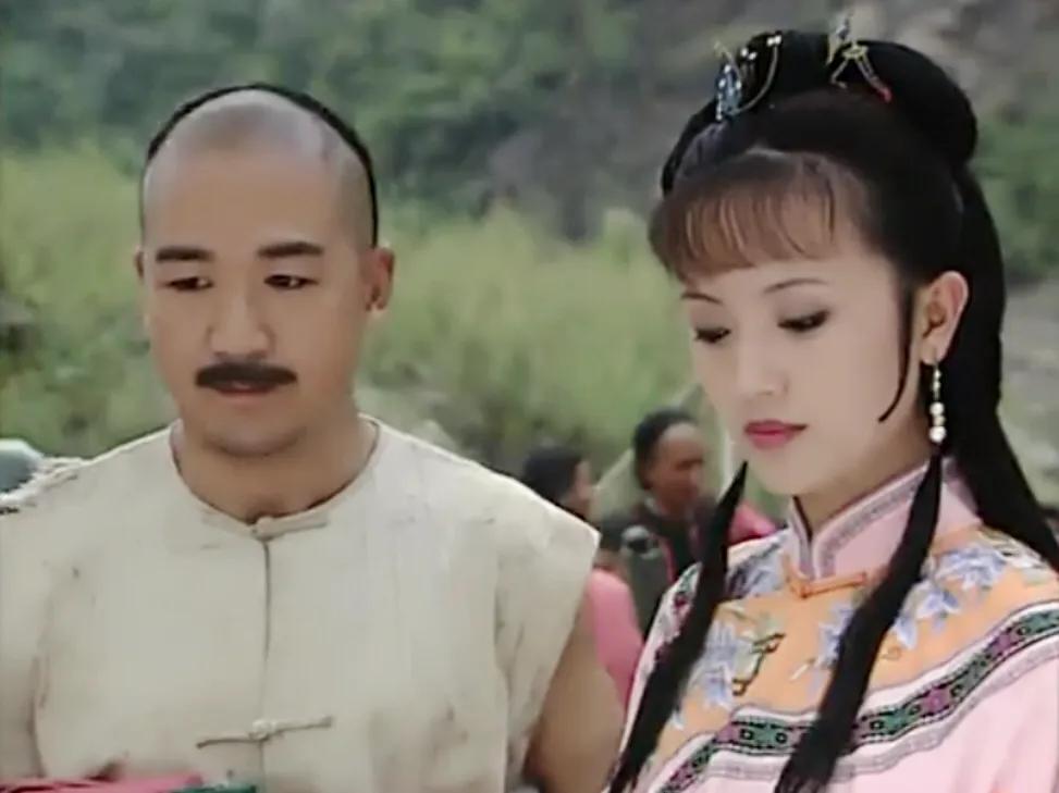 朱媛媛就是这么懂得感恩
朱媛媛在大学里是一个非常努力的女孩，和她关系非常好的唐旭