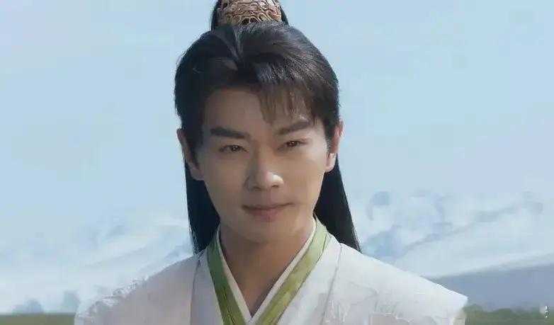 《凡人修仙传》韩立应该让曹俊来演，不是杨洋演技不好 。而是杨洋长得太好看，不太符