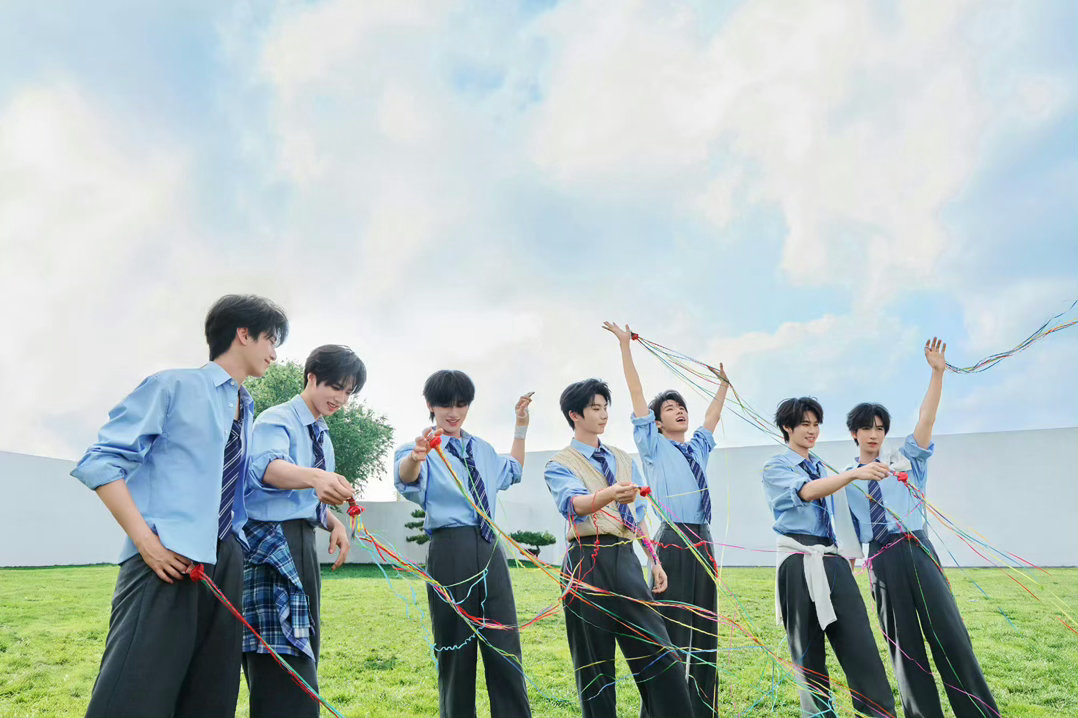 时代少年团已经18天没更新物料了存货一大堆，就是不更新，物料饥荒😭 ​​​