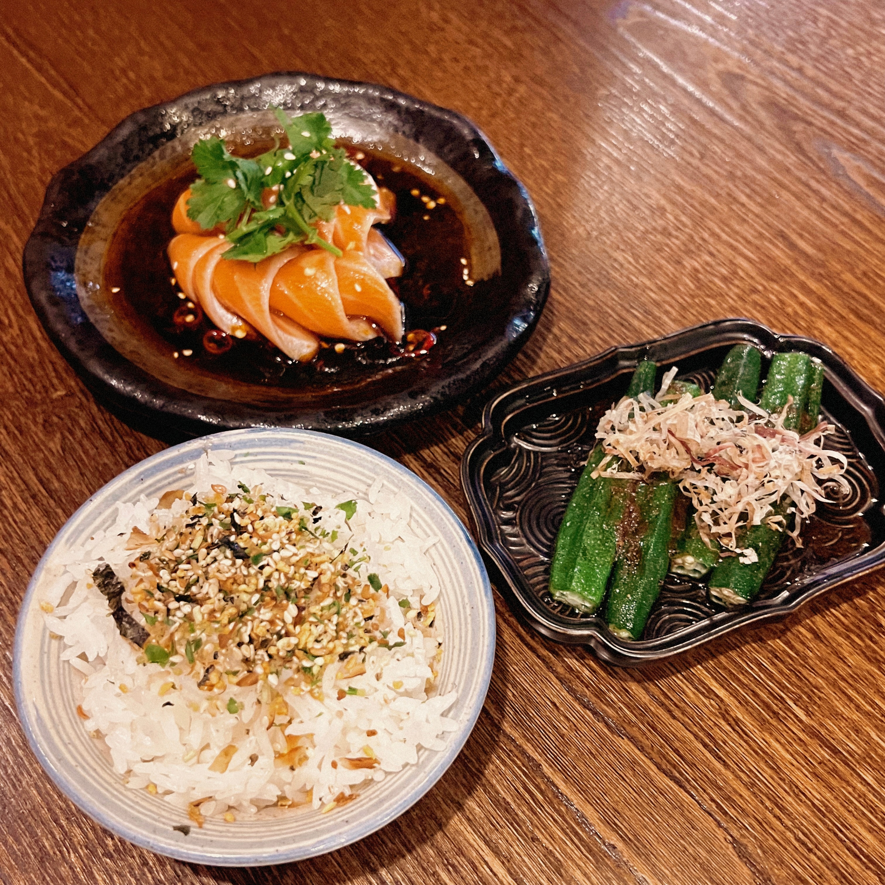 下班后的能量补给是⸝⸝🍣‧₊˚꩜⋆ ˚｡记伊岁片 ​​​