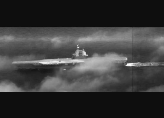 福建舰南下台湾海峡进入南海，台军F-16战机挂载“狙击手”吊舱升空。
据台“防务
