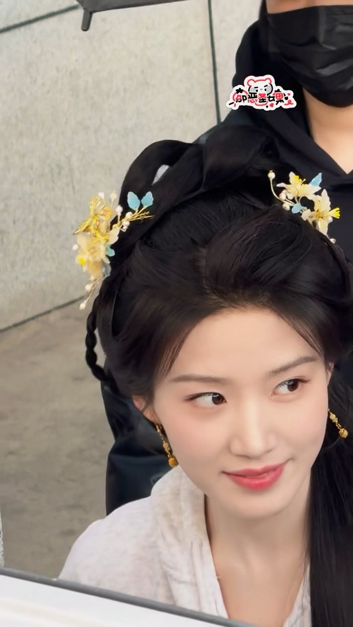 卢昱晓《何不同舟渡》南衣出妆路透，美貌鲨我！！