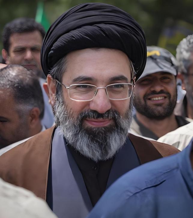 伊朗这步棋，真叫人后背发凉。
这句话最近在关注中东局势的人群里反复被提起，不是因