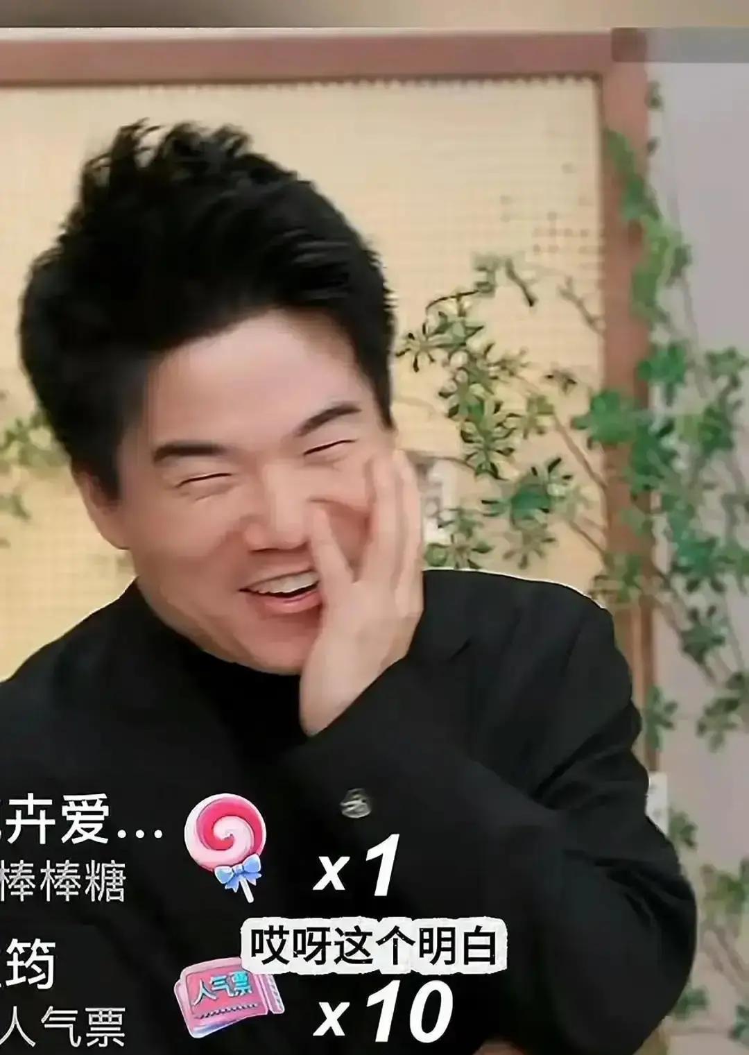 一条留言10万赞，她真被请去北京了
 
索娅刷到董宇辉彩排视频，随手敲下“想去现