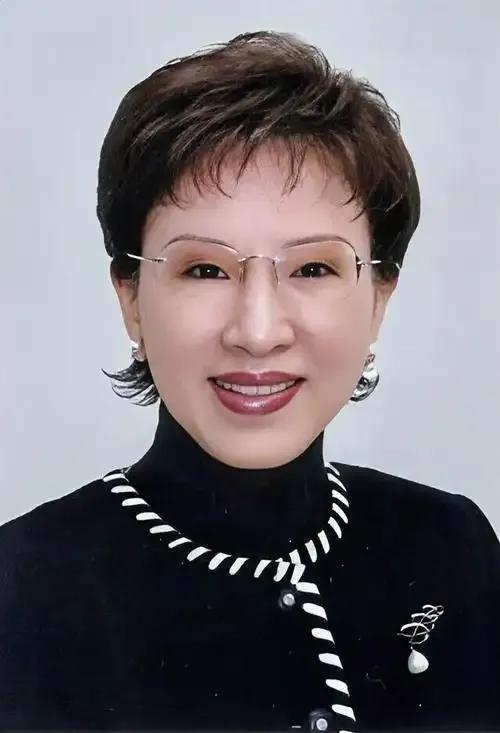 就在刚刚，
 
中国国民党前主席洪秀柱发布声明，
 
3月29日青年节，国民党前