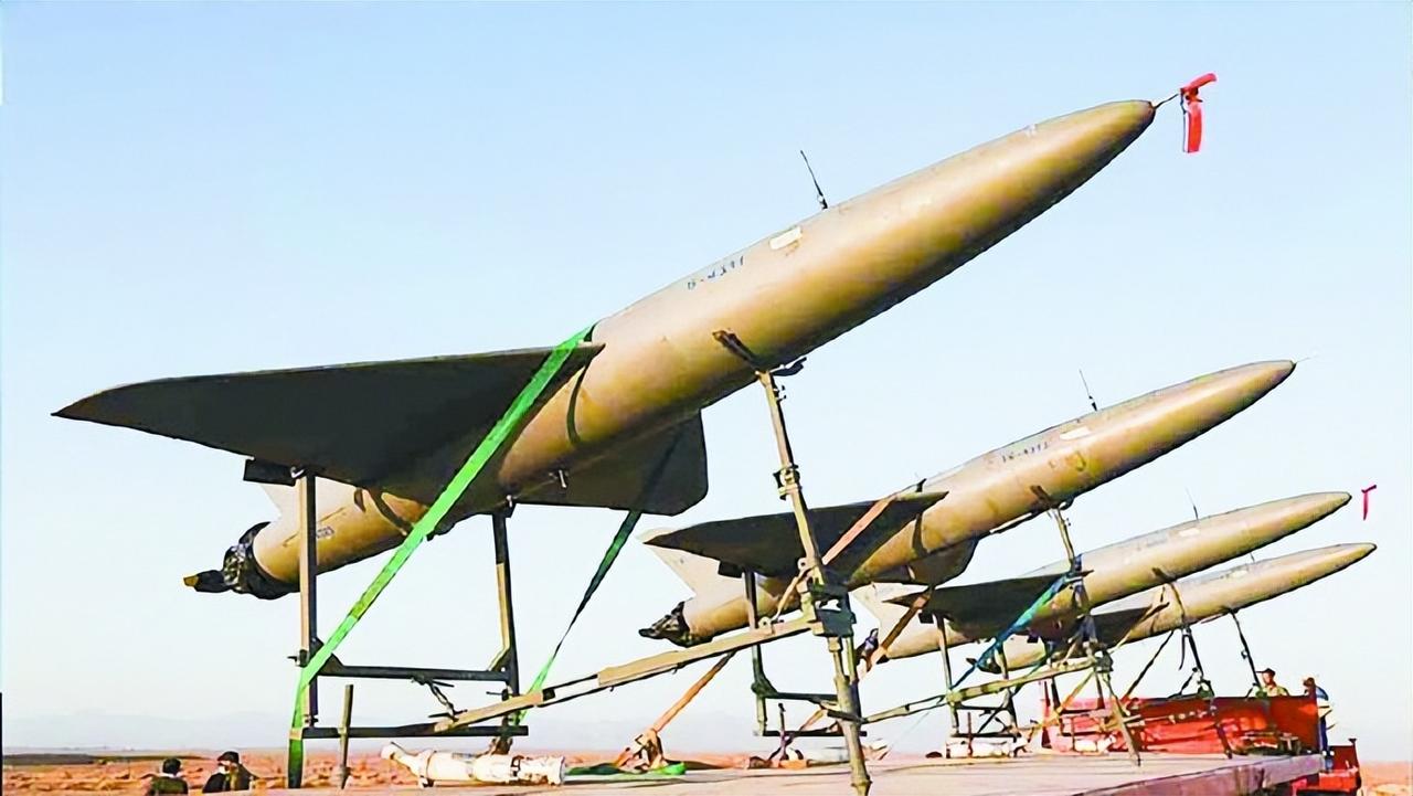 空袭美军基地只是表面动作，伊朗真正目标从来不是美国伊朗怒怼美国 
 
不少网友看