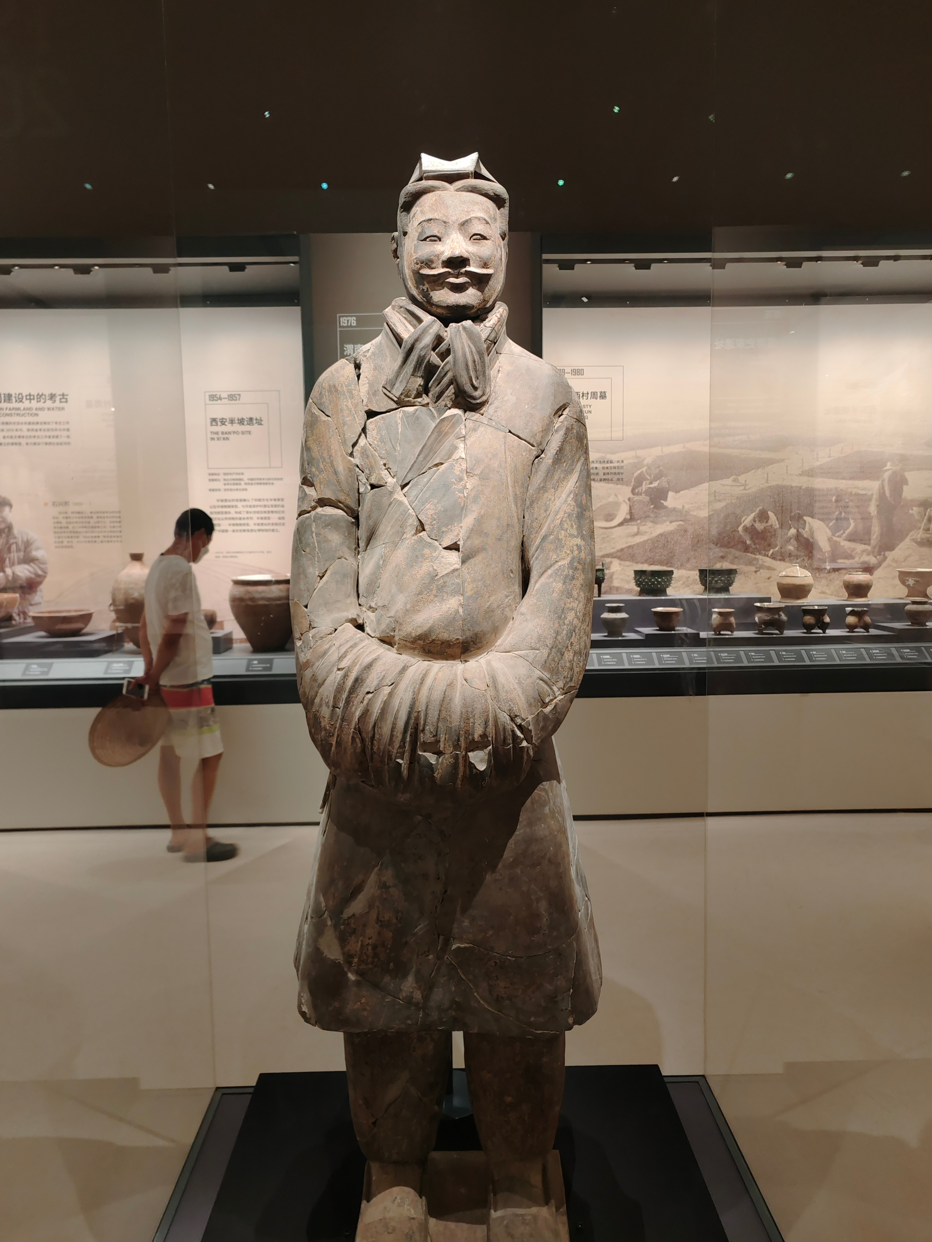 陕西历史博物馆的平替  还是22年刚开馆的时候去的，里面的藏品太多了，而且很多都