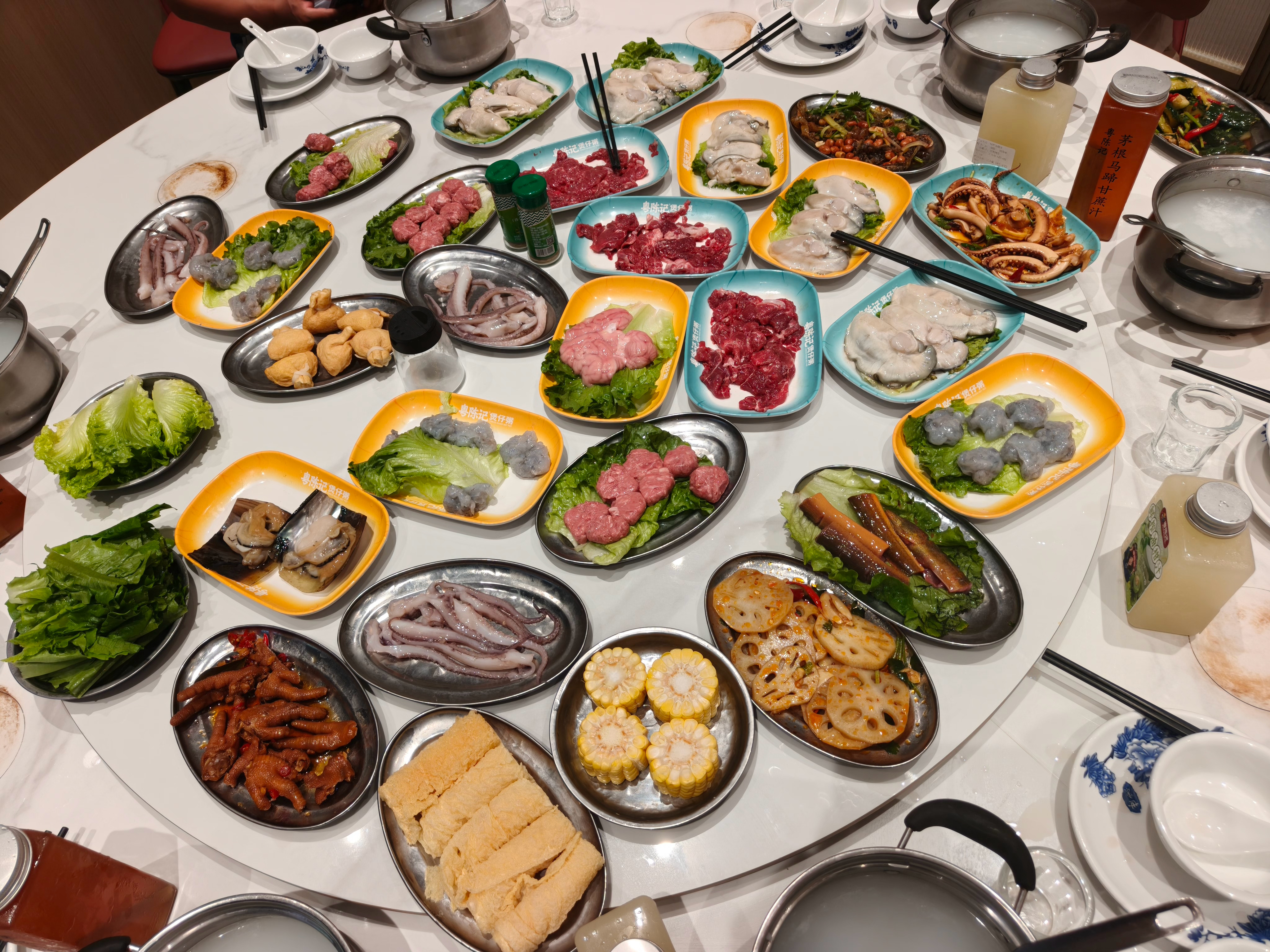 好久没吃粤陈记，嘿嘿，吃到饱，爽歪歪