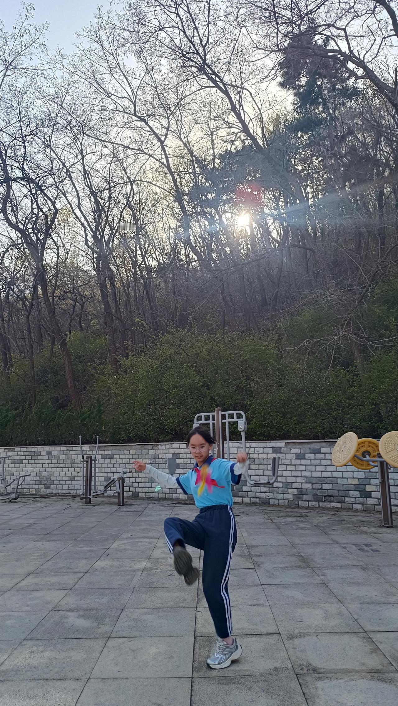 4月20日 周一🧮总结：学校作业0分钟；家庭学习内容47分钟；自愿手抄报61分