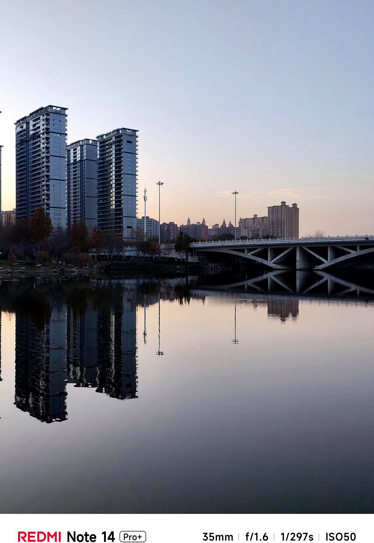 所以在解释的过程中呢
 

全运会男团决赛樊振东3:1胜王楚钦，刘国正作为王楚钦