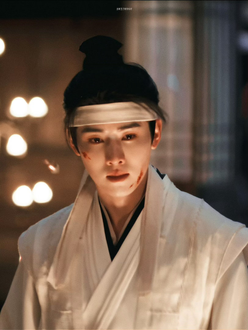 任豪李怀安人生镜头有了任豪《逐玉》李怀安人生镜头有了✨文能执笔安朝堂，武能披甲守